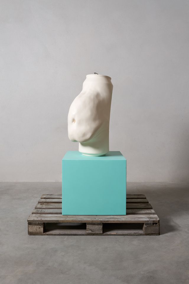 Sculpture BEER BELLY CAN XL