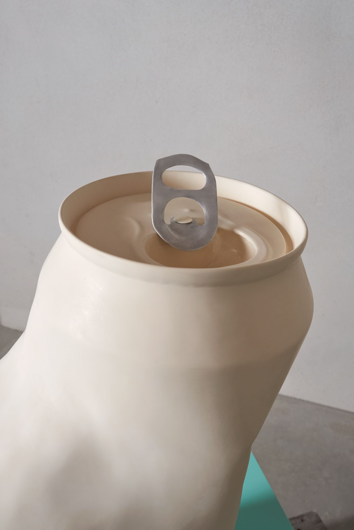 Sculpture BEER BELLY CAN XL
