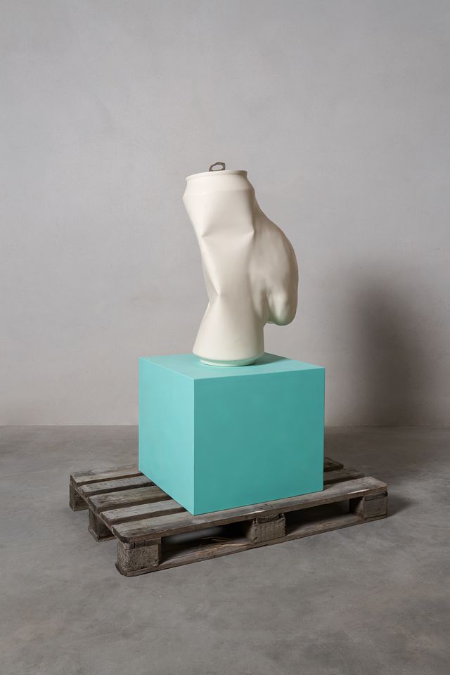 Sculpture BEER BELLY CAN XL