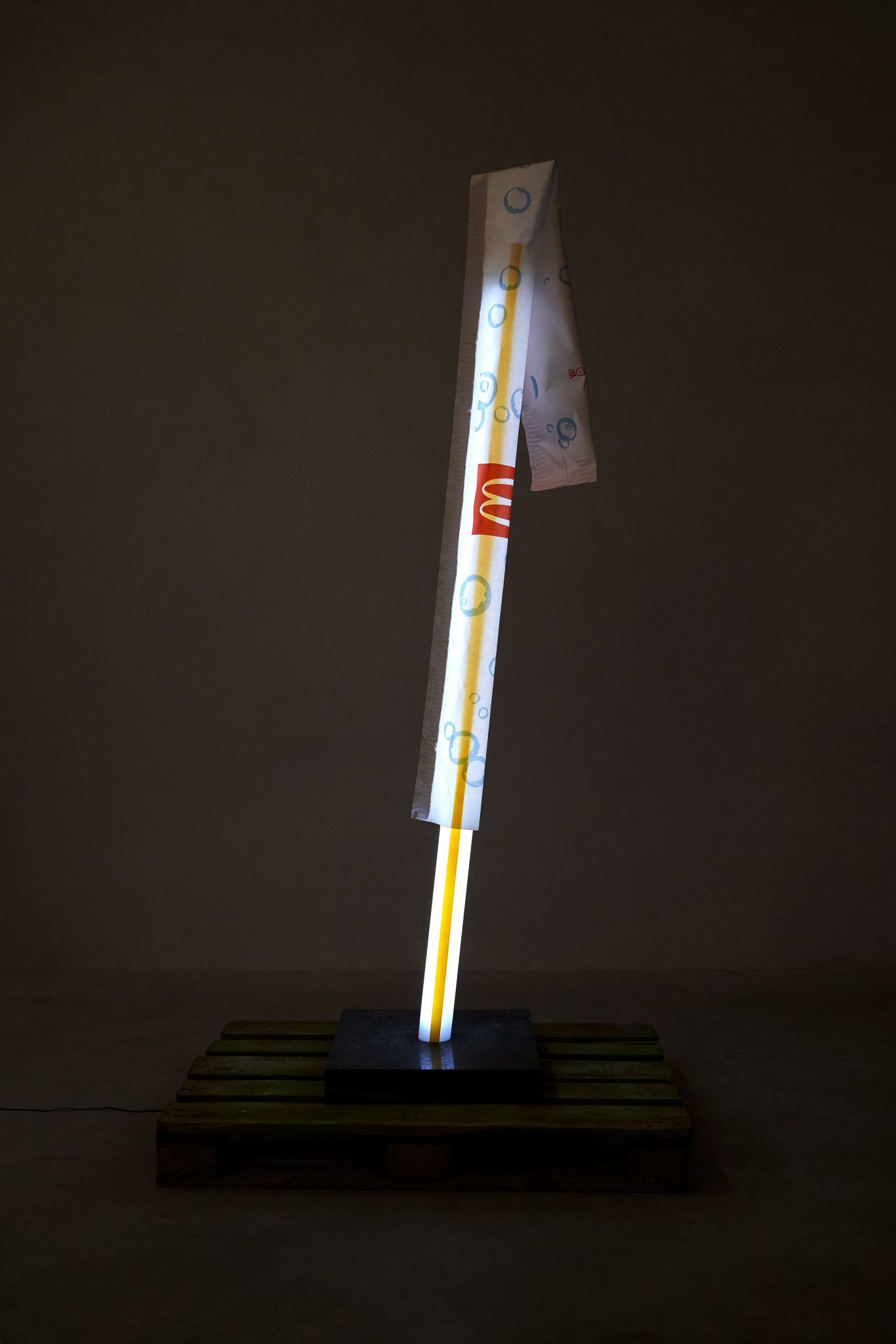 Sculpture STRAW LAMP